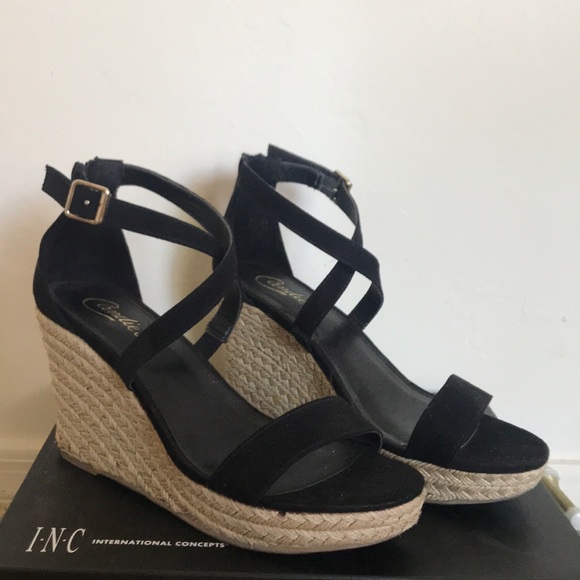 Candie's Shoes - Black Wedge Heels